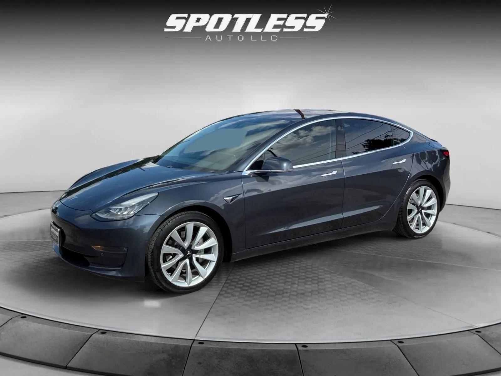 tesla model 3 2018 5YJ3E1EA5JF163056 image tesla model 3 2018 5YJ3E1EA5JF163056 image